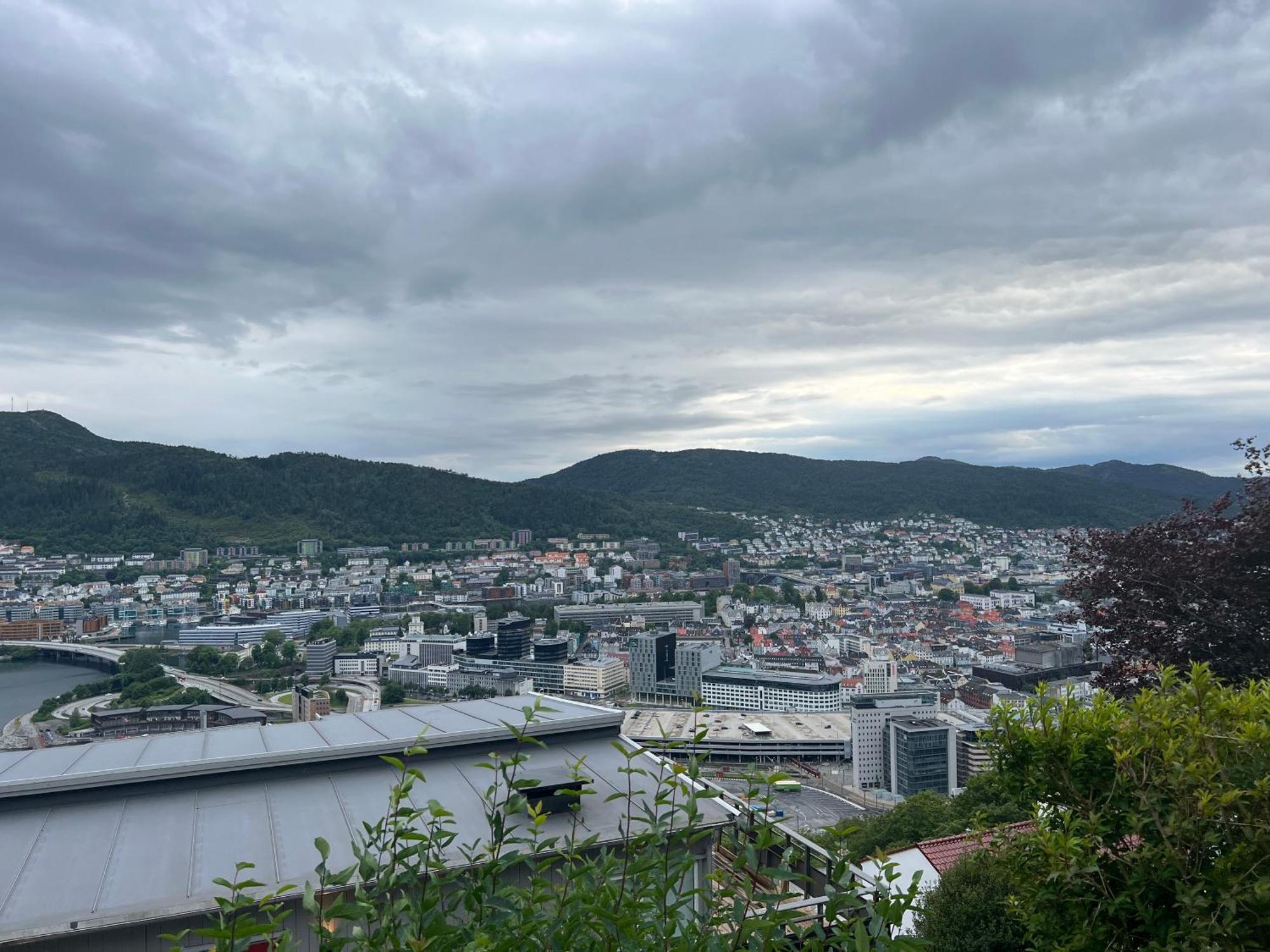 Fin Leilighet Med Parkering! Bergen Eksteriør bilde